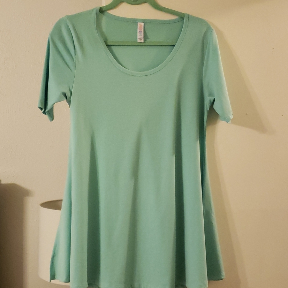 Lularoe perfect t